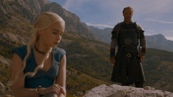 extant_GameOfThrones_4x01-TwoSwords_2036