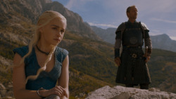 extant_GameOfThrones_4x01-TwoSwords_2044