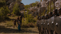 extant_GameOfThrones_4x01-TwoSwords_2047