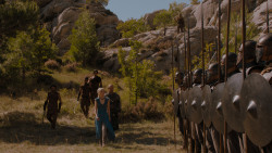 extant_GameOfThrones_4x01-TwoSwords_2050