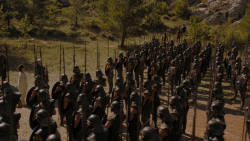 extant_GameOfThrones_4x01-TwoSwords_2055