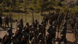 extant_GameOfThrones_4x01-TwoSwords_2058