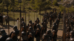 extant_GameOfThrones_4x01-TwoSwords_2059