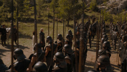 extant_GameOfThrones_4x01-TwoSwords_2060