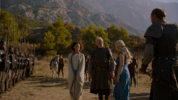 extant_GameOfThrones_4x01-TwoSwords_2078