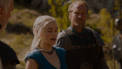 extant_GameOfThrones_4x01-TwoSwords_2100