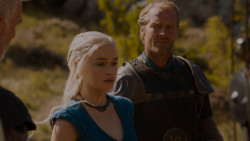 extant_GameOfThrones_4x01-TwoSwords_2102