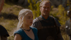 extant_GameOfThrones_4x01-TwoSwords_2103