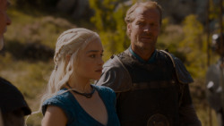 extant_GameOfThrones_4x01-TwoSwords_2104