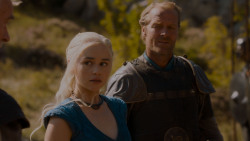 extant_GameOfThrones_4x01-TwoSwords_2105