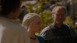 extant_GameOfThrones_4x01-TwoSwords_2109