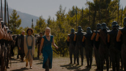 extant_GameOfThrones_4x01-TwoSwords_2121