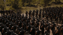 extant_GameOfThrones_4x01-TwoSwords_2123
