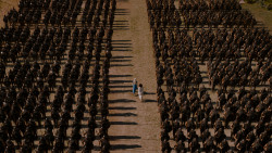 extant_GameOfThrones_4x01-TwoSwords_2126