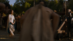 extant_GameOfThrones_4x01-TwoSwords_2150