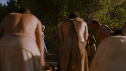 extant_GameOfThrones_4x01-TwoSwords_2161
