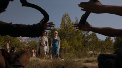 extant_GameOfThrones_4x01-TwoSwords_2170