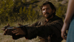 extant_GameOfThrones_4x01-TwoSwords_2202