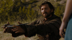 extant_GameOfThrones_4x01-TwoSwords_2203