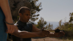 extant_GameOfThrones_4x01-TwoSwords_2205