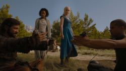 extant_GameOfThrones_4x01-TwoSwords_2212