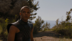 extant_GameOfThrones_4x01-TwoSwords_2221