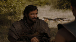 extant_GameOfThrones_4x01-TwoSwords_2228
