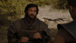 extant_GameOfThrones_4x01-TwoSwords_2229