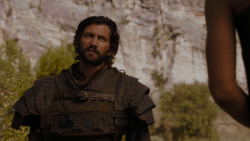 extant_GameOfThrones_4x01-TwoSwords_2236