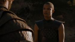 extant_GameOfThrones_4x01-TwoSwords_2242