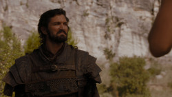 extant_GameOfThrones_4x01-TwoSwords_2243