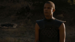 extant_GameOfThrones_4x01-TwoSwords_2248