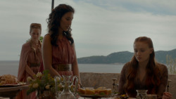 extant_GameOfThrones_4x01-TwoSwords_2272