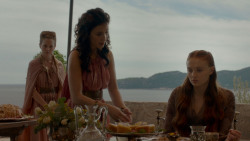 extant_GameOfThrones_4x01-TwoSwords_2280