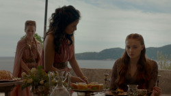 extant_GameOfThrones_4x01-TwoSwords_2286
