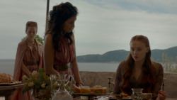 extant_GameOfThrones_4x01-TwoSwords_2288