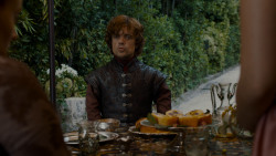 extant_GameOfThrones_4x01-TwoSwords_2315