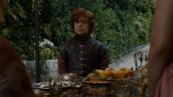 extant_GameOfThrones_4x01-TwoSwords_2320