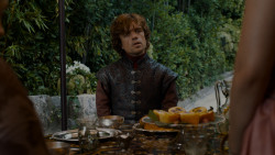 extant_GameOfThrones_4x01-TwoSwords_2324