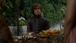 extant_GameOfThrones_4x01-TwoSwords_2325