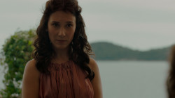 extant_GameOfThrones_4x01-TwoSwords_2336