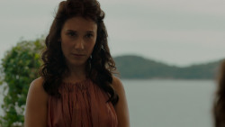 extant_GameOfThrones_4x01-TwoSwords_2343