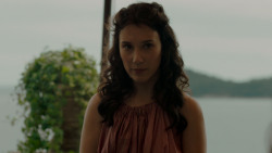 extant_GameOfThrones_4x01-TwoSwords_2349