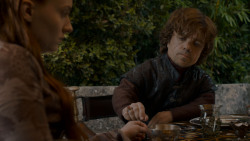 extant_GameOfThrones_4x01-TwoSwords_2359