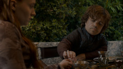 extant_GameOfThrones_4x01-TwoSwords_2360