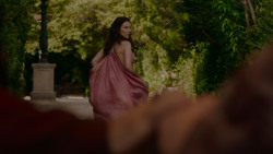 extant_GameOfThrones_4x01-TwoSwords_2365