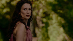 extant_GameOfThrones_4x01-TwoSwords_2367