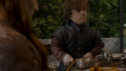 extant_GameOfThrones_4x01-TwoSwords_2377