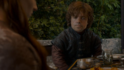 extant_GameOfThrones_4x01-TwoSwords_2386