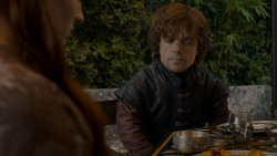 extant_GameOfThrones_4x01-TwoSwords_2387